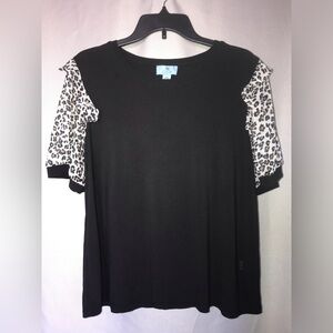 Black & Cheetah Print Women’s blouse size XL.